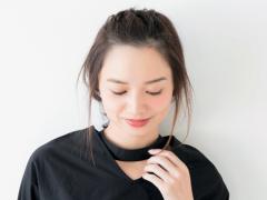 細くタイトなねじり前髪が新鮮＆スタイリッシュ！