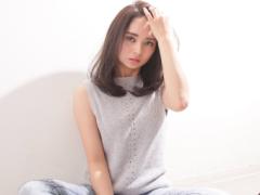 ロングから切ろうか悩んでいる方に。巻いてもアレンジ万能の鎖骨レングス