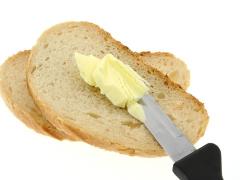 顔のたるみ、アンチエイジングが気になるときに控えたい食べ物