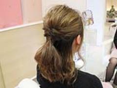 ロングボブの方にオススメ！伸ばしかけのヘアスタイルにぴったりなハーフアップスタイル