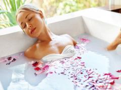 リラックス効果だけじゃない！素肌美人になれる入浴剤を上手に選ぶコツ