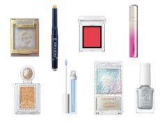 2017年はどんな私になる？ラッキカラーコスメをチェック！