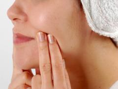 即効でほうれい線を薄くする、リフトアップのワザ3つ！