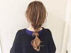 結ぶだけ！ノットヘアーのたまねぎ風ポニーテールヘアアレンジ