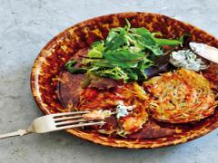 複雑に絡み合う食感に感動！サケとポテトのガレット