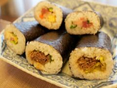 「恵方巻き」ってなんで食べるの？今更聞けない節分のこと