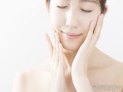 “ふれずにはいられない！”欲求をかき立てるうるおい肌の秘密って？