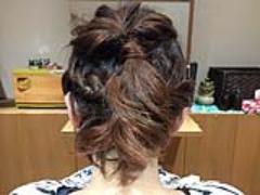 短め刈り上げボブさん必見！編み込みでワンポイント、ボブ向け簡単5分クールアレンジ