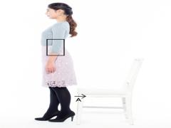 女性らしさアップも狙える！？ 口とひざを閉じる “とじとじトレーニング”