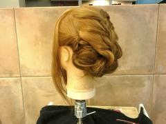 大人っぽさを出すには低めボリュームが○♪ラフかわいいアップスタイルアレンジ