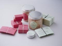 春色ラベルに夢中♡大人女子バスタイムにぴったりのコスメブランド本店がオープン