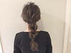 ねじねじ×ポニテでふわもこ♪ワンアクセントで大変身のこなれヘアアレンジ