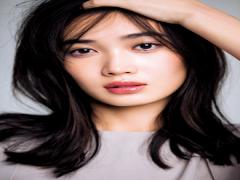 【2017年春の最新アイメイク】ゴールドシャドウ×ネイビーマスカラで女っぷりを格上げ！