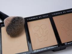 光と影を操るのが肝！メイクの力で小顔に見せる！