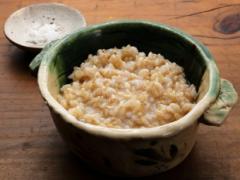 健康食品の王様をお粥に。ヘルシーで美味しい「玄米粥」