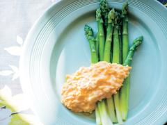 たった一手間でぷりっとジューシー！アスパラガスの美肌になれる食べ方♪