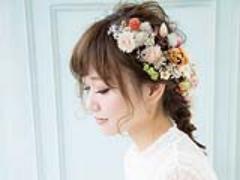 ドライフラワーを使った髪型ヘアアレンジ！お花髪飾りはこうやって使う♪