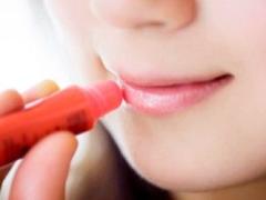 敏感肌のリップクリームの選び方