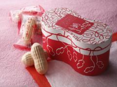 殻や中身もそっくり！かわいいピーナッツのかたちをした千葉の銘菓「ぴーなっつ最中」