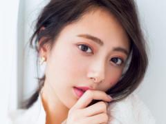 優しげな目元を作るのに欠かせないオレンジブラウンのアイシャドウ