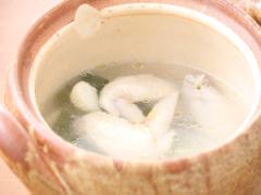 子どもも喜ぶ！ 自家製中華だしで作る、肉団子と春雨のスープ