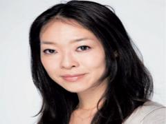 アフター5は華麗に変身☆ ON＆OFFメイクが可能な万能ポーチ！