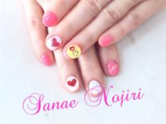 簡単にキュートなネイルデザインが作れるように！オリジナルのボタンパーツの作り方