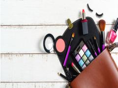 口紅は2年、マスカラは3カ月！化粧品の正しい使用期限とリスクをご存知？