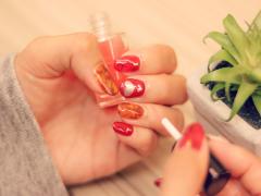 お気に入りのジェルネイルを長持ちさせる3つのコツ♡ 水仕事は大敵！