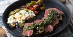 【５分で完成】脂っこいお肉もさっぱりの「トルコ風2色ソース」レシピ
