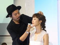 久保雄司さん直伝！うるおいを湛えた「水肌メイク」とは #クボメイク