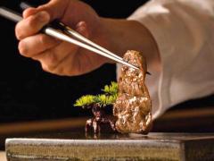 まるで寿司店!?人気店『中目黒いぐち』の新店で、「おもてなし焼肉」を体験してみた
