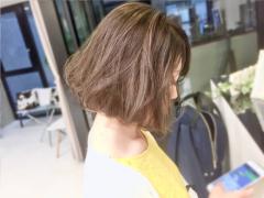 うつむき美人見えオシャレなボブはこれ!!ナチュラルな切りっぱなし感が魅力のボブヘアスタ