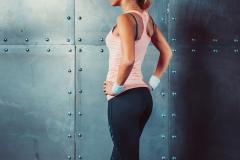 【動画あり】肩甲骨を寄せるエクササイズで「ヒップライン」が変わる！？