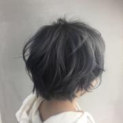 男ウケ◎暗めグレージュでオシャレ度UPを狙って♡