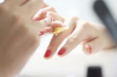 磁石を使う「マグネットネイル」が面白い！ 2017年8月のトレンドネイル集