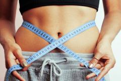 【動画あり】ウエスト“キュッ”！数日でお腹がへこむストレッチ法