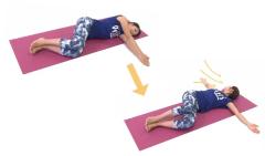 【たった1分】スラッとした姿勢美人になる！寝ながら簡単ストレッチ