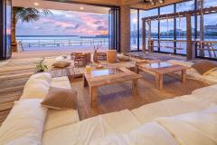 沖縄の“ブランコカフェ”がお洒落すぎ！全方位フォトジェニック空間で海外気分