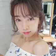 秋はシースルーよりも“厚く”♪♪『ぷつっとバング』が“前髪トレンド”必至な理由♡