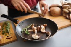 料理家直伝！一人分が美味しく作れる鍋・フライパンのサイズと選び方