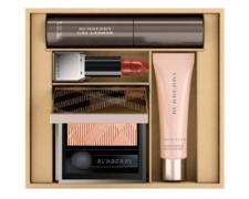 バーバリー ビューティ ボックス 銀座三越店 2周年を記念したイベント＆数量限定コフレに注