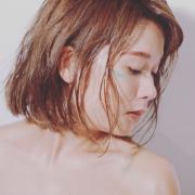 いつもの『ボブ』に“トレンド感”を。おしゃれガールから学ぶ、“秋旬スタイル”を大公