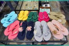 見るもの全部欲しくなる！自分好みにカスタマイズできる新感覚サンダル「ポピッツ」