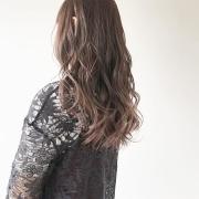 透明感カラー人気は秋も継続♡ 絶対的透明感を手に入れるなら、アンダーカラーを見極めよ