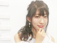 横から見てもオシャレ♡三つ編みをプラスした簡単かわいいポニーテールヘアアレンジ