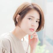 スタイリングいらず！ ハンサムなのに上品にキマる重めショートボブ | beautygirl ONLINE（マキ