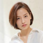 小顔効果も期待できる！ 360度どこから見ても女っぷりが際立つショートボブ | beautygirl ONLI