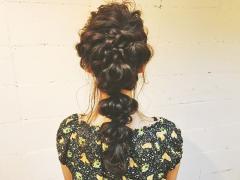 秋のお出掛けにぴったり！ゆるっとボヘミアンへアアレンジはいかが？