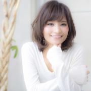 ミディアムボブパーマで大人の色っぽさを最大限に生かしてみて♡